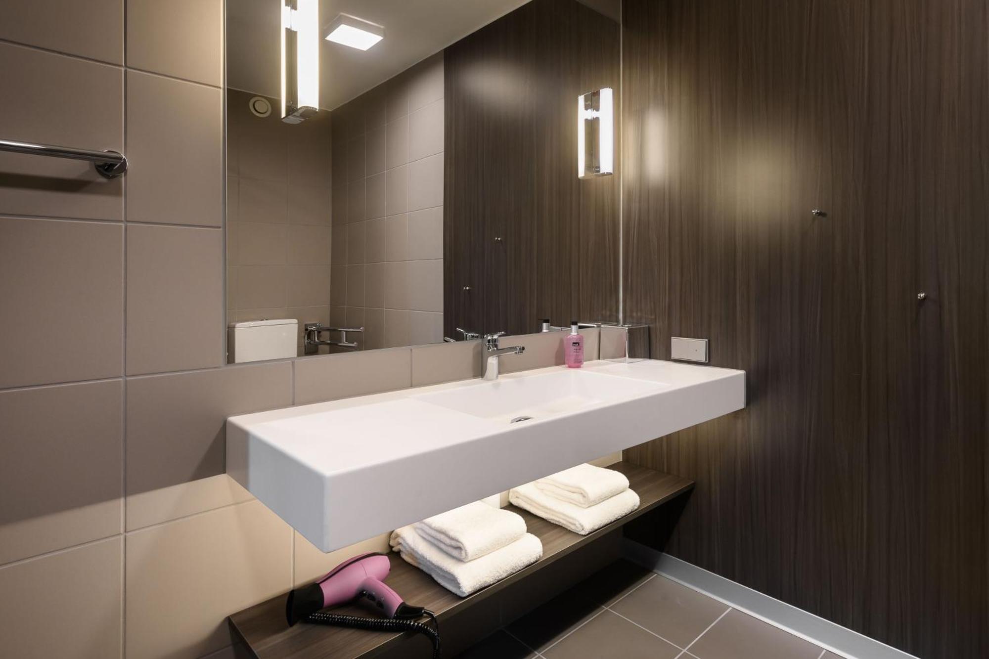 Moxy Dresden Neustadt Ngoại thất bức ảnh