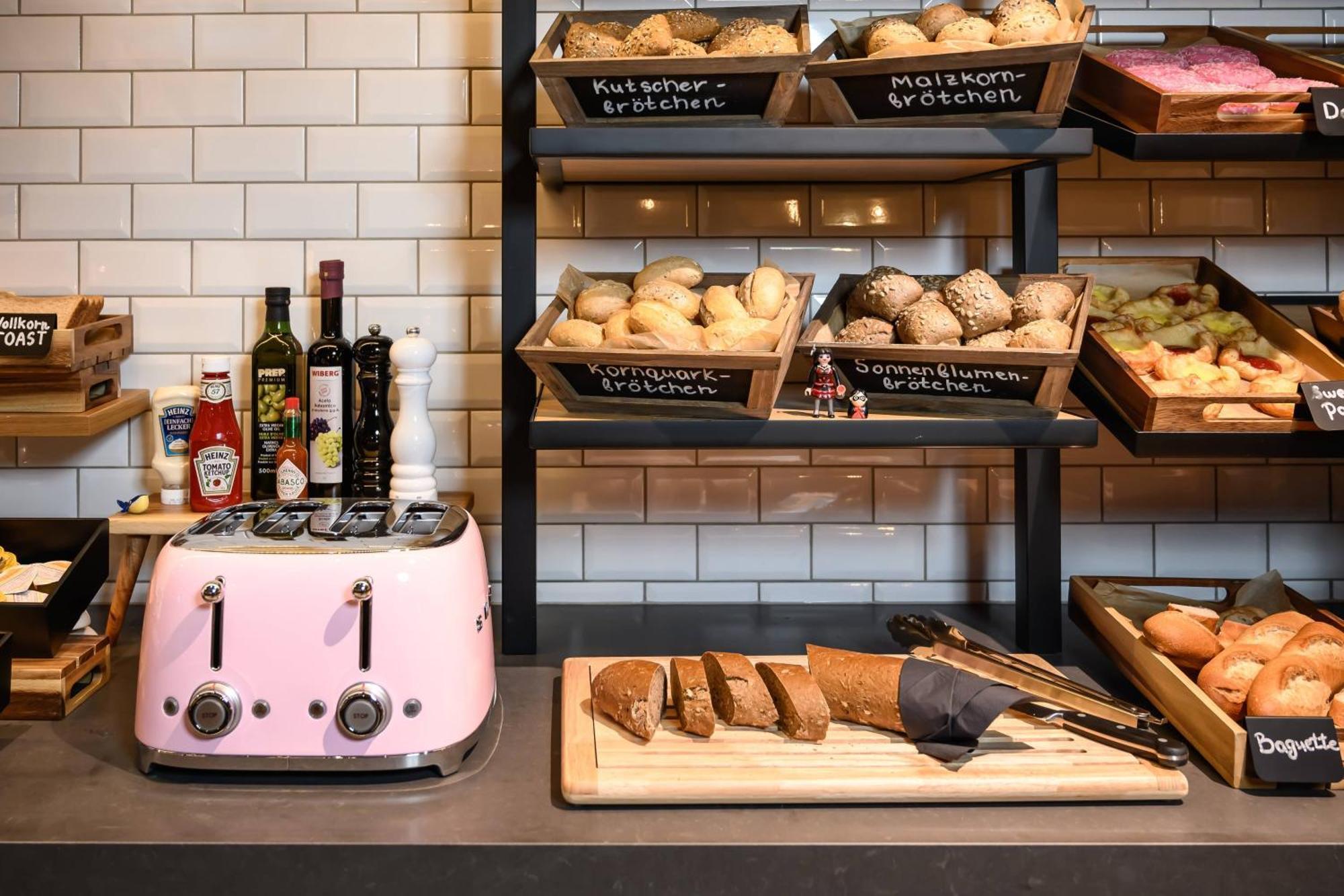 Moxy Dresden Neustadt Ngoại thất bức ảnh